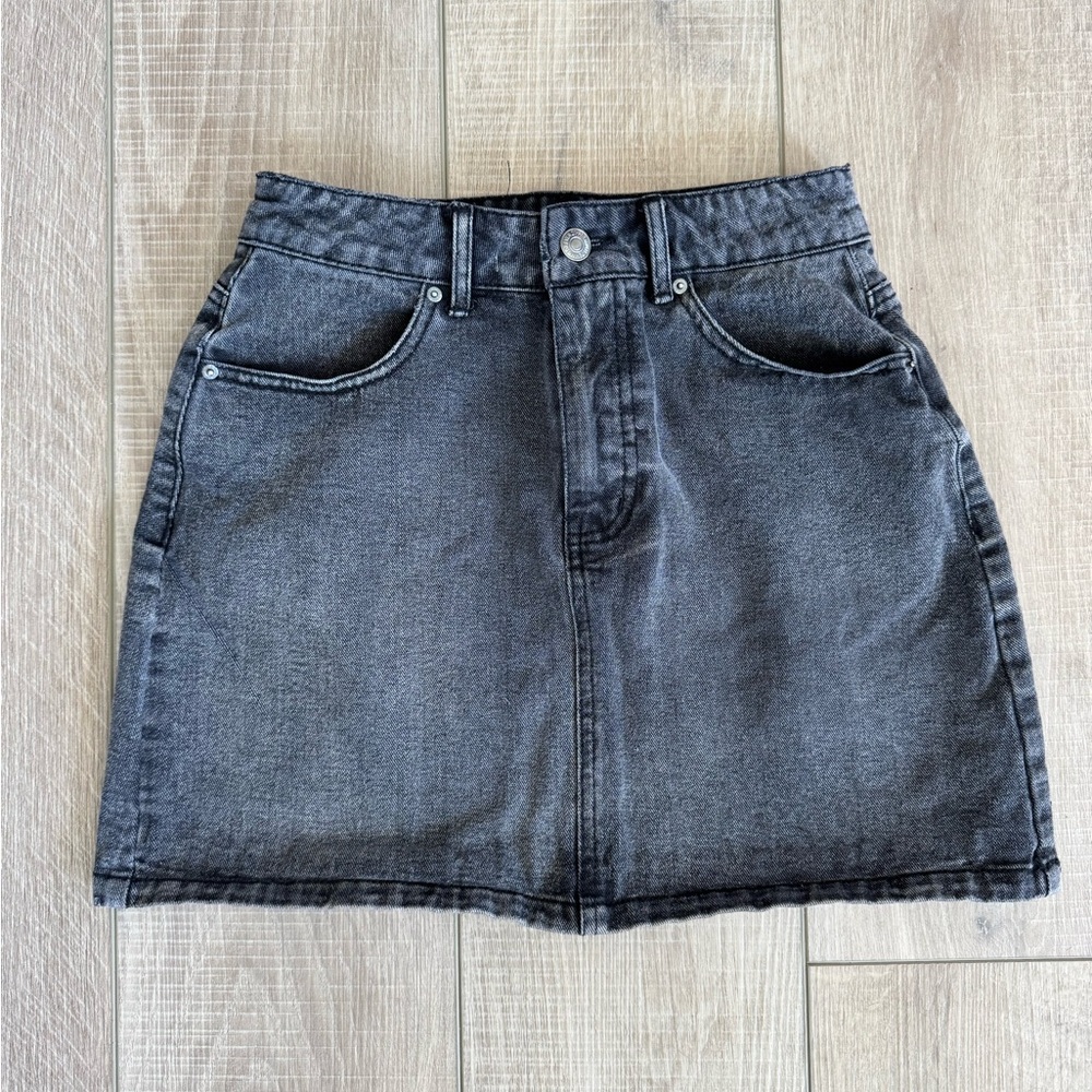 Forever 21 Washed Faded Black Denim A-Line Mini Skirt ✏️ Back To School ✏️ Small